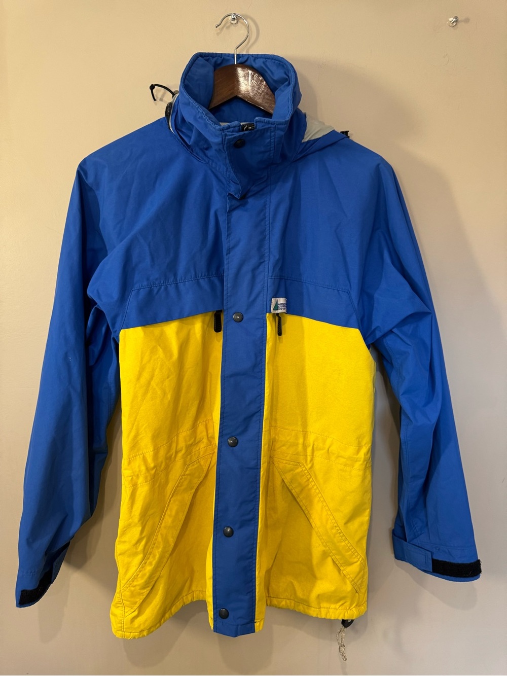 Vintage MEC Color Block Rain Jacket Blue Yellow Hooded Coat - Picture 3 of 9